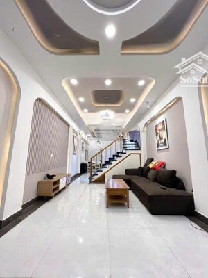 chủ định cư nước ngoài cần bán nhà hẻm ô tô phổ quang, phường 9, phú nhuận. 62m2, 1 trệt 2 lầu.