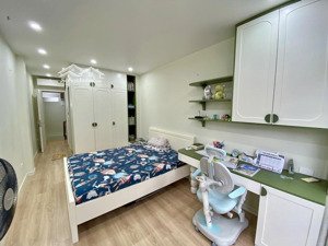 nghĩa tân - 10.95 tỷ phân lô oto 7 - ngõ nông thông oto vòng quanh - tiện ích nhiều