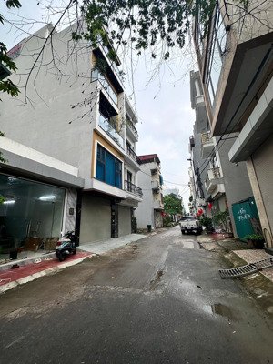 bán đất dịch vụ tân tân đô khu đô thị đông dân cư đông đúc, sầm uất dt 50.4m2 giá nhỉnh 8 tỷ