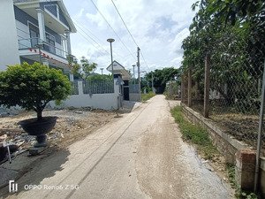 đất diên an,diên khánh cách trung tâm nha trang 7,7km. đường ô tô 4m.