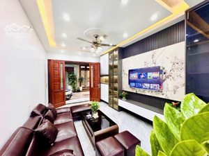 bán nhà 5 tầng thịnh liệt hoàng mai, ngõ ô tô, ở sướng kinh doanh tốt, giá 12.8 tỷ, dt 43m²