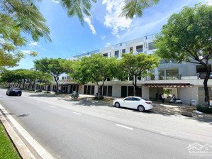 shophouse 4 tầng đường hoàng thị loan . hoà minh , đã hoàn thiện có sẵn hd thuê 30tr/ tháng