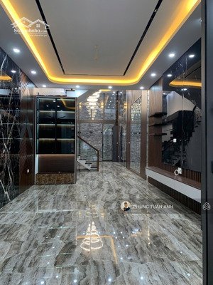 nhà đẹp 4 tầng tô vũ , văn cao . dt 83m2 , sổ đỏ chính chủ