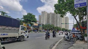 bán chung cư tòa tân việt đối diện tân tây đô.