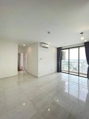 cho thuê căn hộ d''lusso 2pn diện tích lớn 76m2, nội thất cơ bản, giá 13,5 triệu