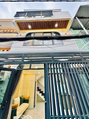 4.7 tỷ tl, 3 tầng. bán nhà đẹp 54/ duy tân - huỳnh văn bánh phường 15 phú nhuận