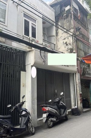 chỉ 11 tỷ, xe hơi ngủ trong nhà, trung tâm quận 3. nhà tăng giá trị theo tuyến metro số 2.