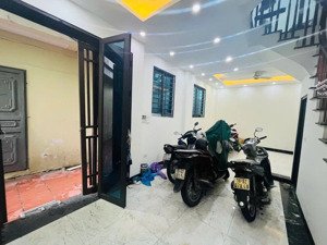 chỉ 200m ra đường ô tô, tiện ích đầy đủ