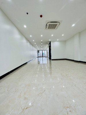 cho thuê nhà nguyên căn làm văn phòng tại nguyễn xiển, 93m, mt 6m, 6 tầng, thang máy