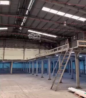 kho diện tích 1200m2 có điện 3 pha ở đào trí cần cho thuê