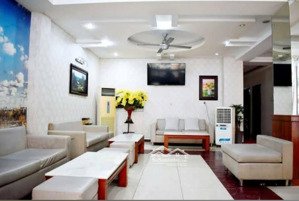 bán khách sạn khu bãi sau vũng tàu - căn góc mt phan văn trị- s=221m2=12x19m 9 tầng 46 phòng- 58 tỷ