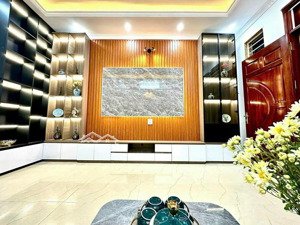 đẳng cấp số 1! nhà kim mã, ngõ ba gác, thông tứ tung, 1p ra oto, nhà mới, full nt, ở ngay, 36m*5t