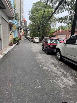 lô góc - nhà mới full nội thất - trung tâm ba đình - ngõ thông các ngả - chỉ việc xách valy vào ở