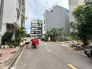 bán nhà nghĩa tân 38m, 4 tầng, ô tô tránh, mặt tiền 3.5m, trung tâm cầu giấy 10tỷ 