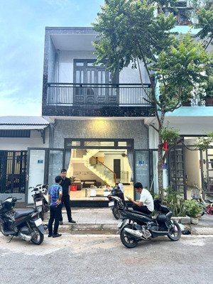 bán nhà 2 tầng kqh hương sơ_nguyễn văn linh gần bến xe phía bắc_tp huế_nhà full nôị thất_giá tốt