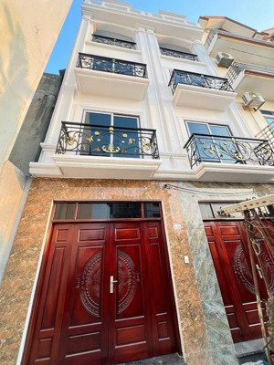 bán nhà phố văn minh- di trạch . vị trí trung tâm thuận tiện. 5.5 tỷ diện tích rộng giá rẻ