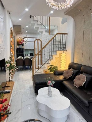 nhà đẹp giá tốt 2tỷ590/56m2, 1 trệt 2 lầu, đc: vạn kiếp p1 bình thạnh, hẻm 6m thông thoáng, shr