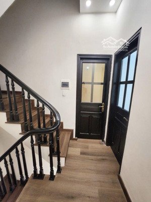 chỉ 11 tỷ, có ngay nhà mặt phố, mặt tiền rộng, kinh doanh, văn phòng, sổ đẹp, giao dịch ngay