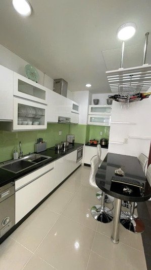 bán căn hộ sora garden i sổ hồng sẵn- sẵn hđ thuê dài hạn- tp mới bình dương