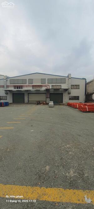 cho thuê kho xưởng Thuận An xe contin chay thoải mái