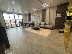 chất như nước cất ngọc thụy 6 tầng thang máy full nội thất ô tô vào nhà