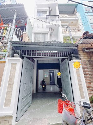 bán nhà 4 tầng cho thuê quận 4 - 4 p. ngủ, hẻm ô tô, gần đh nguyễn tất thành, dòng tiền ổn định