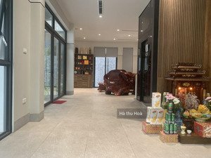 chính chủ cho thuê gấp căn bt dương nội giá 30 tr full nội thất thang máy lh 