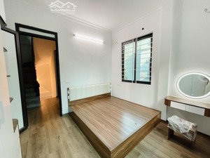 6,1 tỷ nhà phúc đồng, long biên, lô góc, ngõ công không chung ngõ, 35m2, đầy đủ nội thất ở luôn