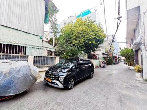 bán nhà riêng 168 đường đồng đen, hẻm 8m, 6,6 tỷ, 59m2, vài căn ra đồng đen,tân bình, hcm