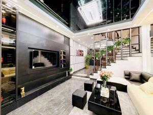 BÁN NHÀ 4 TẦNG NỘI THẤT ĐẸP, Ô TÔ ĐỖ CỬA, NGÕ PHÂN LÔ ĐẸP NHẤT PHỐ TÂN MAI – HOÀNG MAI.