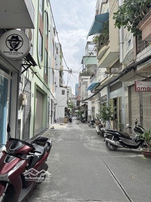 hiếm!!!ô tô đỗ cửa- trung tâm q1- 4tầng- ở liền- nhỉnh 10 tỷ