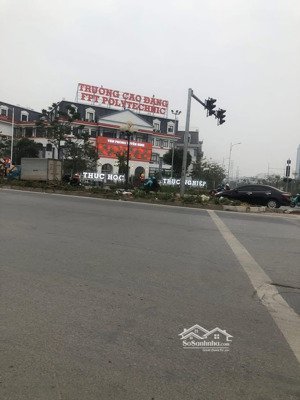 bán toà chdv phương canh - 8 tầng thang máy - lô góc - ngõ thông - diện tích 72 m2