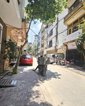 dưới [ 8 t.ỷ ] bán gấp - nhà riêng cầu giấy, 35m* x 5t, giá tốt nhất khu.