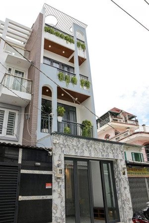 giảm giá bán nhanh nhà trần nhật duật-q1, cách chợ tân định 200m. 4tỷ390/75,6m2 đang cho thuê 28tr