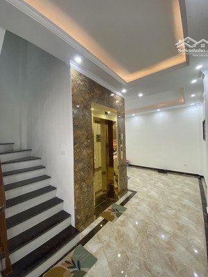 ngay cạnh lk giếng sen la khê, lô góc, thang máy, ô tô 7 chỗ vào nhà, 50m2, 5 tầng, mt 4.8m, 12.4ty