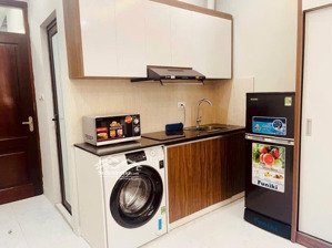 hiếm#ccmn#80m#8tầng#trương_ định#gần bách,kinh,xây,ô tô đỗ cửa,16tỉ!