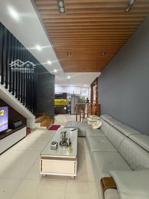 bán nhà đẹp 3 tầng 3 mê full nội thất đường thanh lương- hoà xuân- cẩm lệ