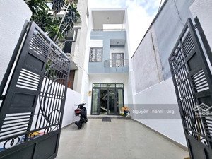 nhà đẹp 3 tầng đường tân thới nhất 5, diện tích 92m2 (4 x 23), hẻm 6m, gần chợ lạc quang.