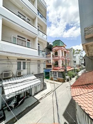 nhà đường trần hưng đạo, quận 1, hẻm xe hơi, mặt tiền 10m, phù hợp kinh doanh, 49m2 giá chỉ 8,5 tỷ