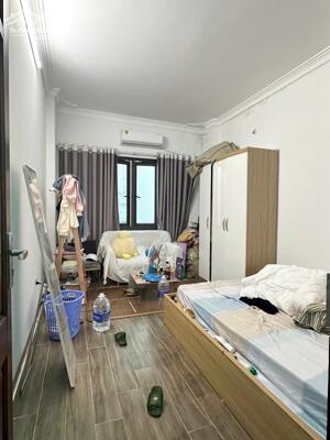 Bán nhà Mỹ Đình 39m2 ngày đẹp 2 thoáng trước sau 4 ngủ 9.6 tỷ