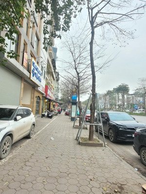 bán nhà võ chí công, 19,3 tỷ, 69,1m2, 4 tầng xịn xò, ô tô tránh kinh doanh đỉnh.