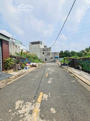 bán lô đất kdc đ. số 970 nguyễn duy trinh, p. phú hữu, quận 9