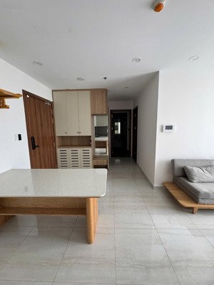 bán căn hộ happy one central 69m2- 2pn 2wc- 2,550 tỉ- lh hồng diệu gc