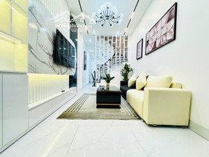 độc nhất! phố láng hạ, ba bước ra phố, ngõ thông, cách ô tô 40m, dt 43m2*5t