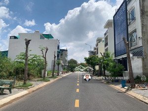 cần vốn kd bán gấp lô đất the seasons ngay lotte lái thiêu giá 4.5 tỷ. dt 5x20m. lh 