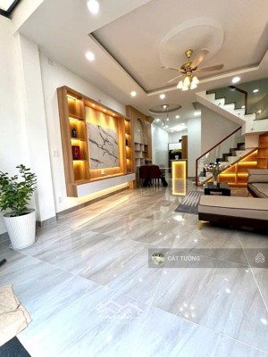 chính chủ bán nhà đẹp thái thịnh ngõ thoáng ở sướng, kinh doanh đỉnh giá mềm nhất khu!