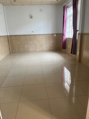 cho thuê nhà 1 trệt 1 lầu mặt tiền quang trung gần tr học hoa lư