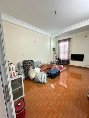 bán nhà đẹp dân xây lô góc ô tô đỗ cổng sổ vuông đẹp 50m 4 tầng . vài bước chân ra mặt phố . trường