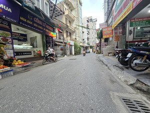 bán ccmn yên hòa 7 tầng thang máy dòng tiền 60tr/tháng, diện tích: 55m2 x 7 tầng mt 4m