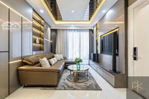 cần cho thuê chung cư xi grand court quận 10. dt 80m2, 2pn 2wc. giá 15tr/th. lh: tài)